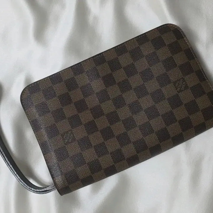 [BUNJANG] Louis Vuitton Damier Ebene Canvas Pochette Saint Louis Second Bag / 루이비통 다미에 에벤 캔버스 포쉐트 세인트 루이스 세컨드백