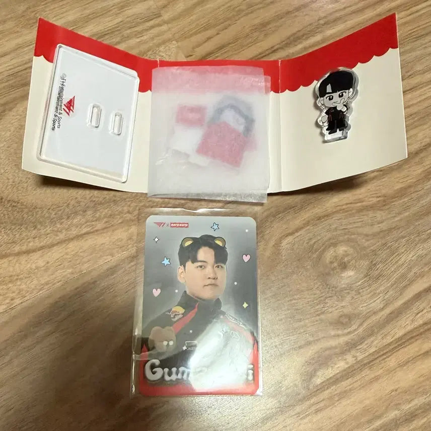 [BUNJANG] T1 Gumayusi Acrylic Stand Apprerp Photocard / T1 구마유시 아크릴스탠드 어프어프 포카