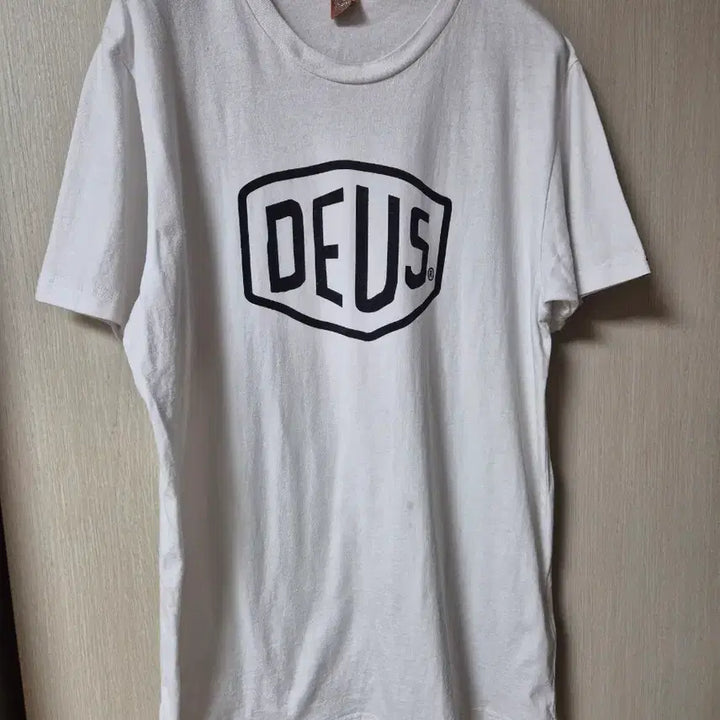 [BUNJANG] Deus Ex Machina White T-Shirt XL / 데우스 엑스 마키나 흰색 반팔 티셔츠 XL