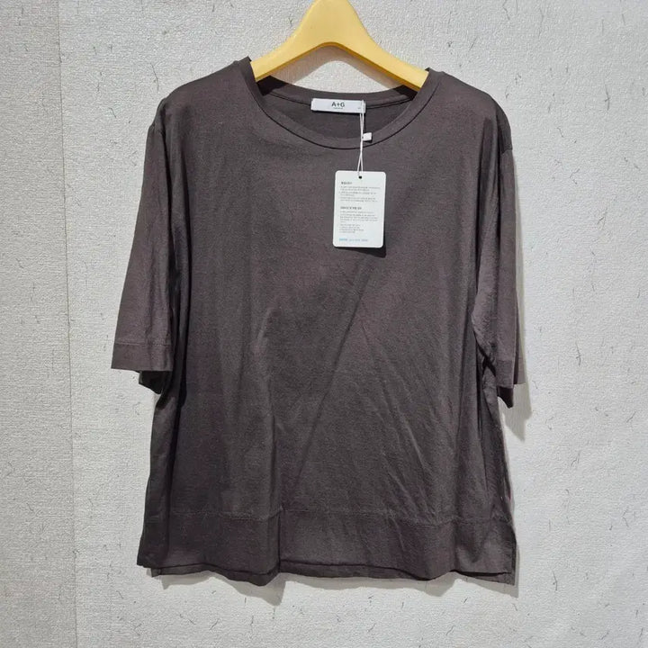 [BUNJANG] A+G Short Sleeve T-Shirt Brown New / A+G 반팔 티셔츠 브라운 새상품