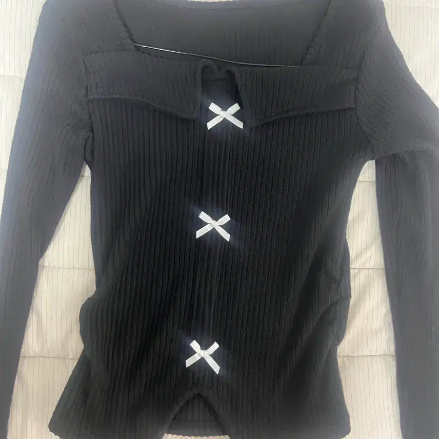 [BUNJANG] Ribbon Square Neck Long Sleeve T-Shirt / 여성 리본 스퀘어넥 긴팔티