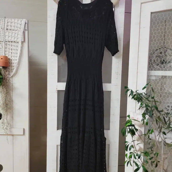 [BUNJANG] Black Knit Punching Long Dress Size 55 / 블랙 니트 펀칭 롱 원피스 55