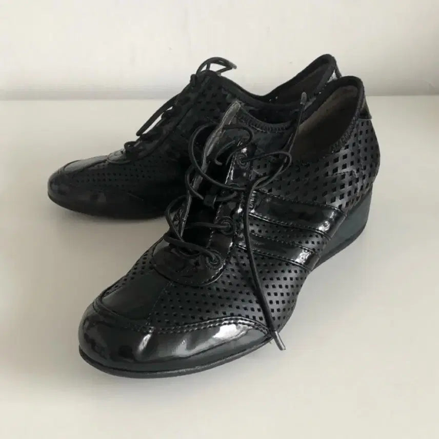 [BUNJANG] DKNY Vintage Sneakers Black 240 / dkny 디케이엔와이 빈티지 스니커즈 블랙 240