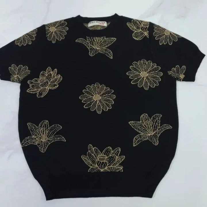 [BUNJANG] Mardi Mercredi Flower Knit Top / 마르디메크르디 플라워 니트 탑 ~F