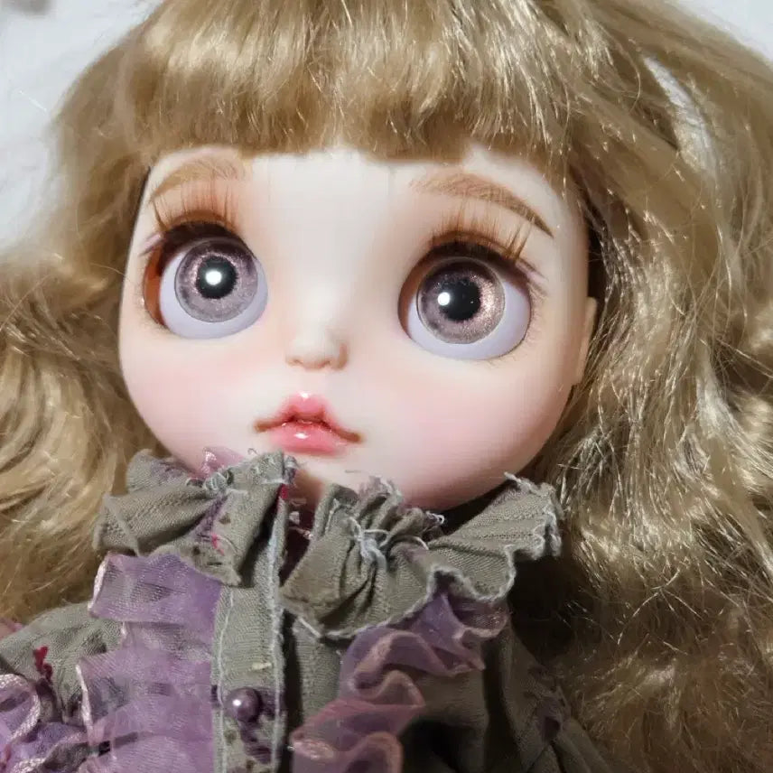 [BUNJANG] Custom Blythe Doll with Blonde Wavy Hair / 커스텀 블라이스 페이크 브라이스 인형