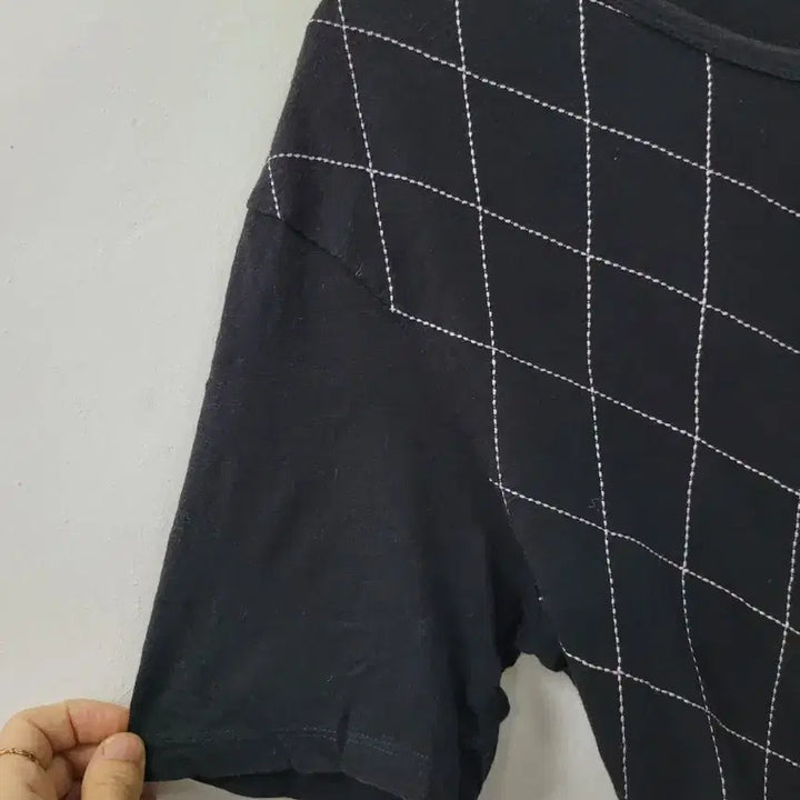 [BUNJANG] Burberry Black Label Argyle V-Neck T-Shirt / 버버리 블랙라벨 아가일 V넥 반팔티