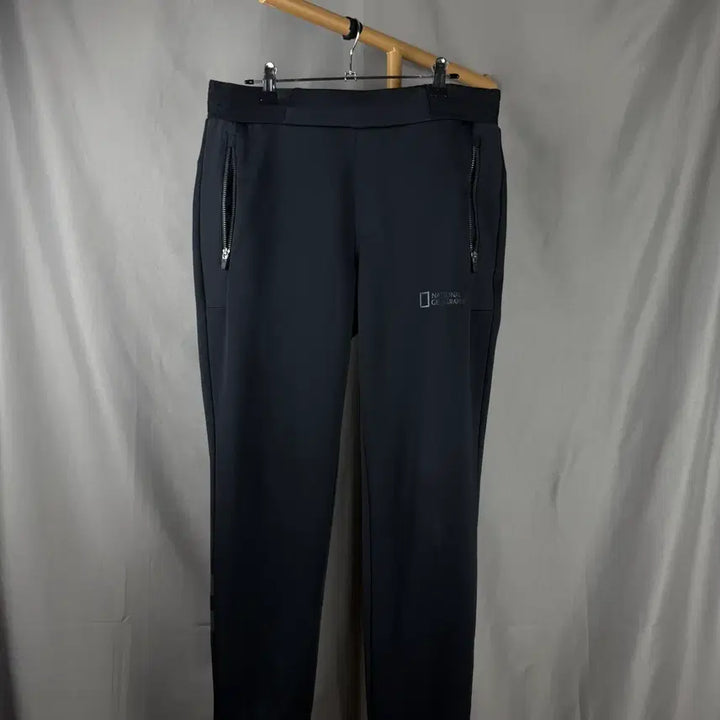 [BUNJANG] National Geographic Training Jogger Pants Size 76 / 76 ) 내셔널지오그래픽 트레이닝 조거팬츠