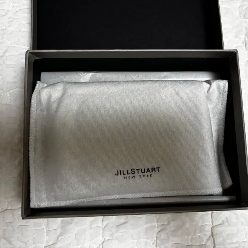 [BUNJANG] JILLSTUART Black Leather Card Holder / 질스튜어트 카드지갑