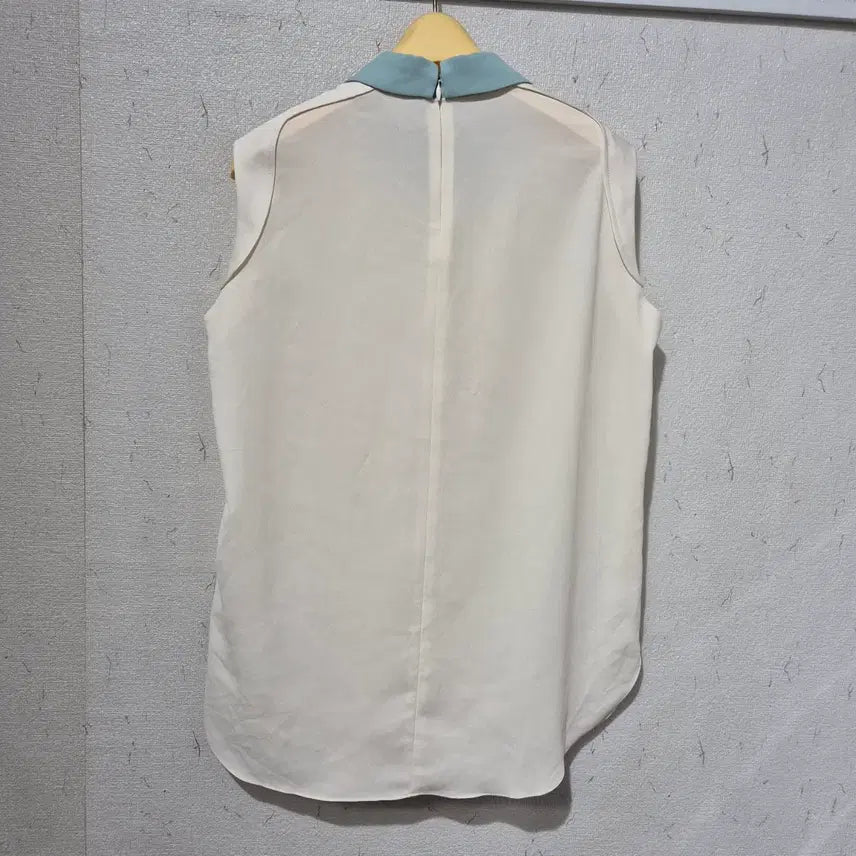 [BUNJANG] SJSJ Colorblock Collar Sleeveless Blouse Ivory / SJSJ 배색 카라 아이보리 민소매 블라우스