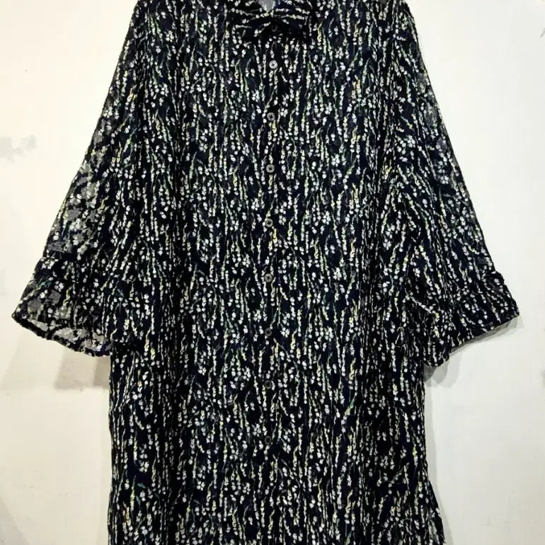 [BUNJANG] Sheer Waist-Adjustable Long Blouse / 시스루 허리조절  롱 블라        싸이즈 :  ~77