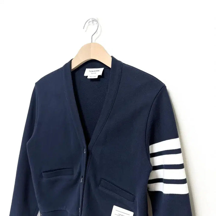 [BUNJANG] Thom Browne Diagonal Stripe Armband Cardigan / { 38 } 톰브라운 사선완장 가디건