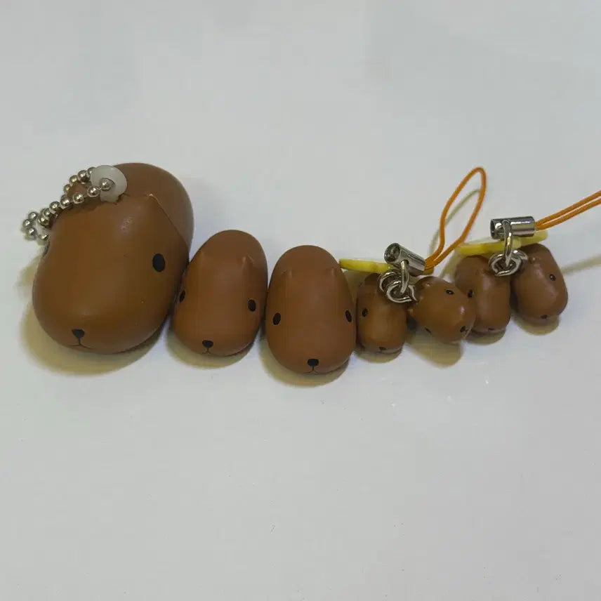 [BUNJANG] Capybara Family Plush Squeezy Keyring Set / 카피바라상 카피바라 가족 인형 스퀴시 키링 쌍둥이아기바라 일괄양도판매