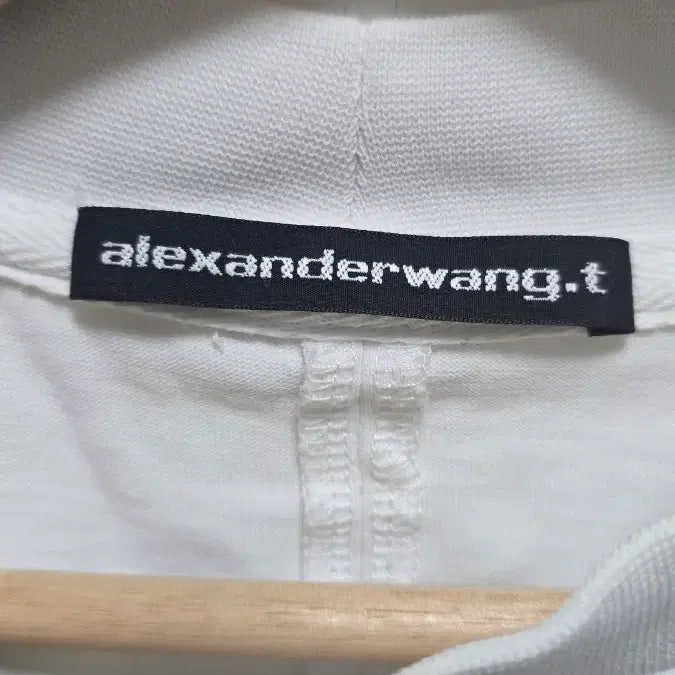 [BUNJANG] White Cropped Short Sleeve T-Shirt with Pocket Detail / 화이트 크롭 반팔 티셔츠 포켓 디자인