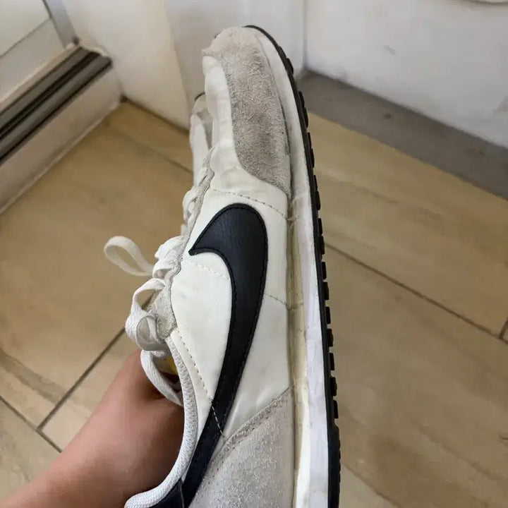 [BUNJANG] Nike Waffle Trainer 2 Black / (265) 나이키 와플 트레이너2 블랙 세일