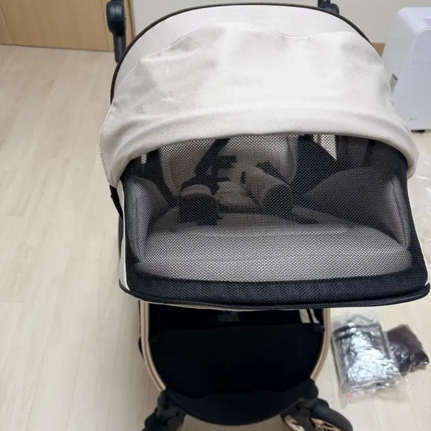 [BUNJANG] EasyTurn Convertible Stroller 360 Degree Rotation / 이지턴 절충형 유모차 360도회전