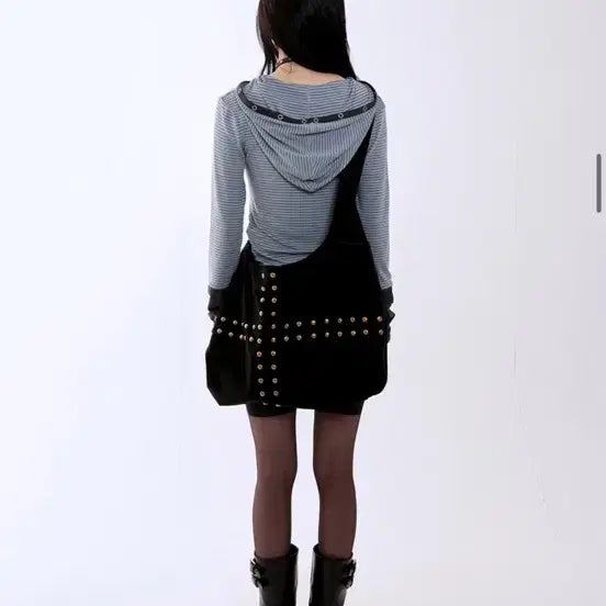 [BUNJANG] Running High Stud Nubuck Messenger Bag Black Crossbody Shoulder Bag / 러닝하이 스터드 누벅 메신저백 블랙 크로스백 숄더백