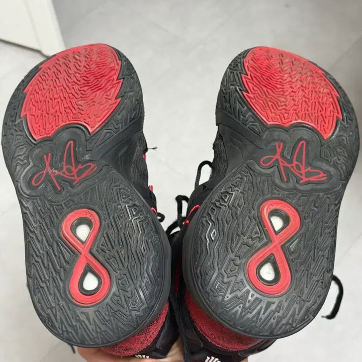 [BUNJANG] Nike Kyrie 8 Basketball Shoes 285 / 카이리8 농구화 285