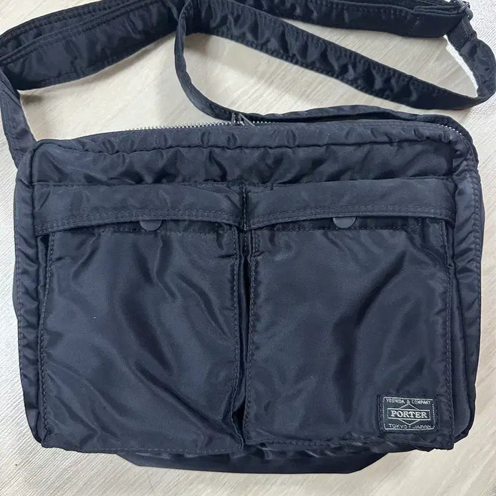 [BUNJANG] Porter Yoshida &amp; Co. Tanker Shoulder Bag L Black / PORTER 요시다 포터 탱커 숄더백 블랙 L