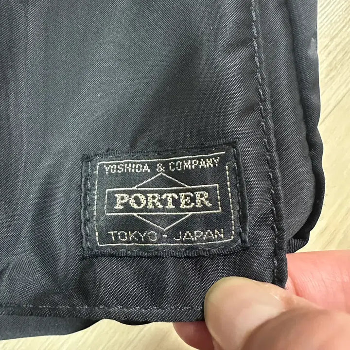 [BUNJANG] Porter Yoshida &amp; Co. Tanker Shoulder Bag L Black / PORTER 요시다 포터 탱커 숄더백 블랙 L