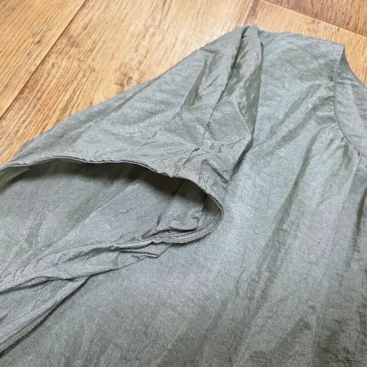 [BUNJANG] Flatflats Blouse Free Size New / 플랏플랏츠(flatflats) 블라우스 프리사이즈 새상품
