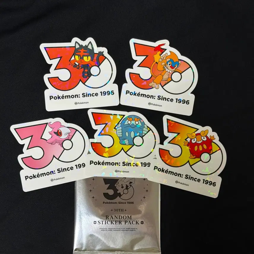 [BUNJANG] Pokemon 30th Anniversary Pop-up Store Logo Stickers (Set of 3) / 냐오불 파이숭이 슈쁘 불비달마 포켓몬 30주년 팝업 로고스티커 스티커