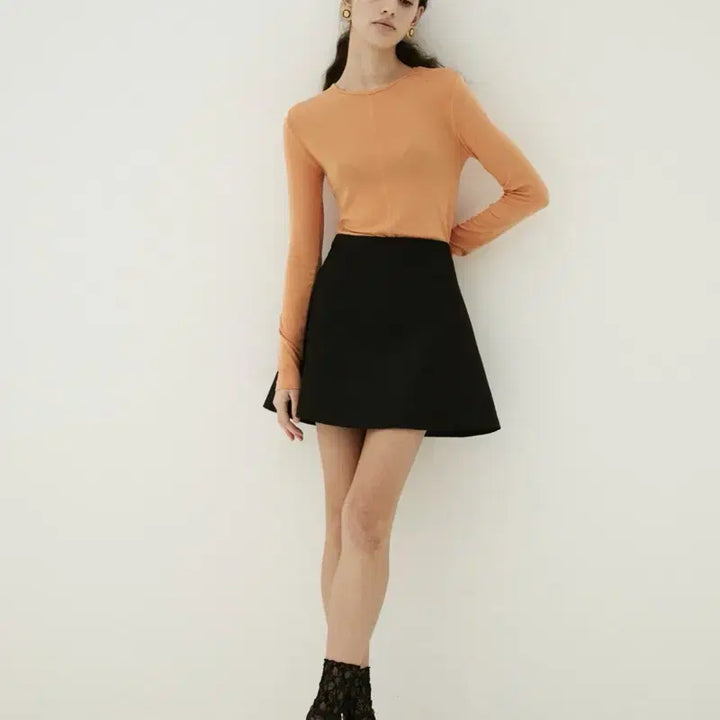 [BUNJANG] Nenori36 Black Mini Skirt with Shorts Lining / 교신안함)네노리36 블랙 미니 스커트-반바지 안감