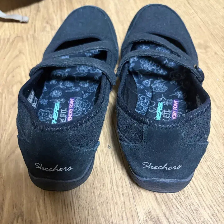 [BUNJANG] Skechers Mary Jane Shoes (Size 240) / 스케쳐스 메리제인 240