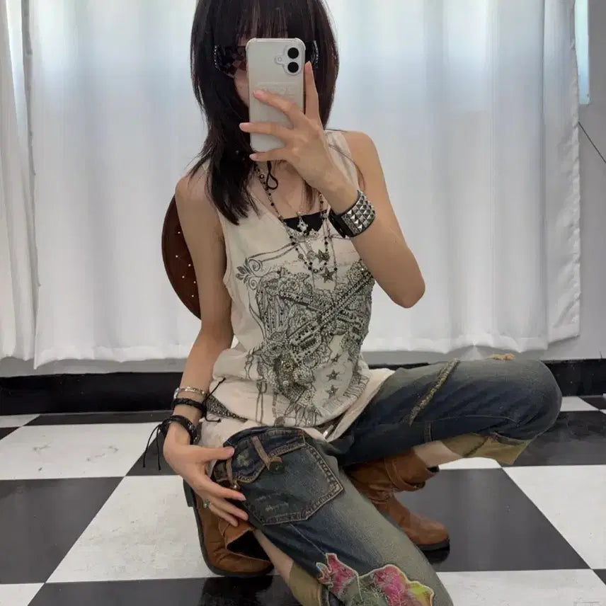 [BUNJANG] Beige Printed Sleeveless Top / 베이지 프린팅 슬리브리스