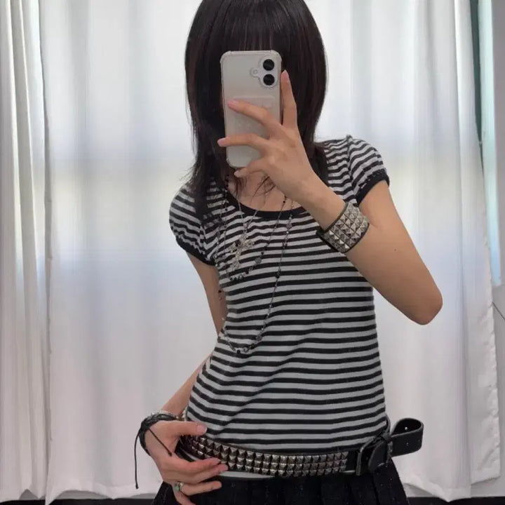 [BUNJANG] Black &amp; White Stripe T-shirt / 블랙 &amp; 화이트 스트라이프 티셔츠