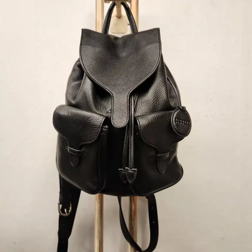 [BUNJANG] Barneys New York Black Leather Backpack / 바니스뉴욕 블랙 레더 백팩