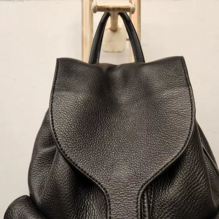 [BUNJANG] Barneys New York Black Leather Backpack / 바니스뉴욕 블랙 레더 백팩