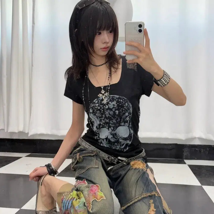 [BUNJANG] Black Skull Print Lace Detail T-shirt / 블랙 스컬 프린팅 레이스 디테일 티셔츠