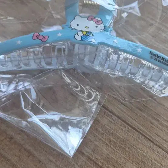 [BUNJANG] Hello Kitty Blue Claw Clip Hair Accessory / 헬로키티 블루 집게핀 헤어 액세서리
