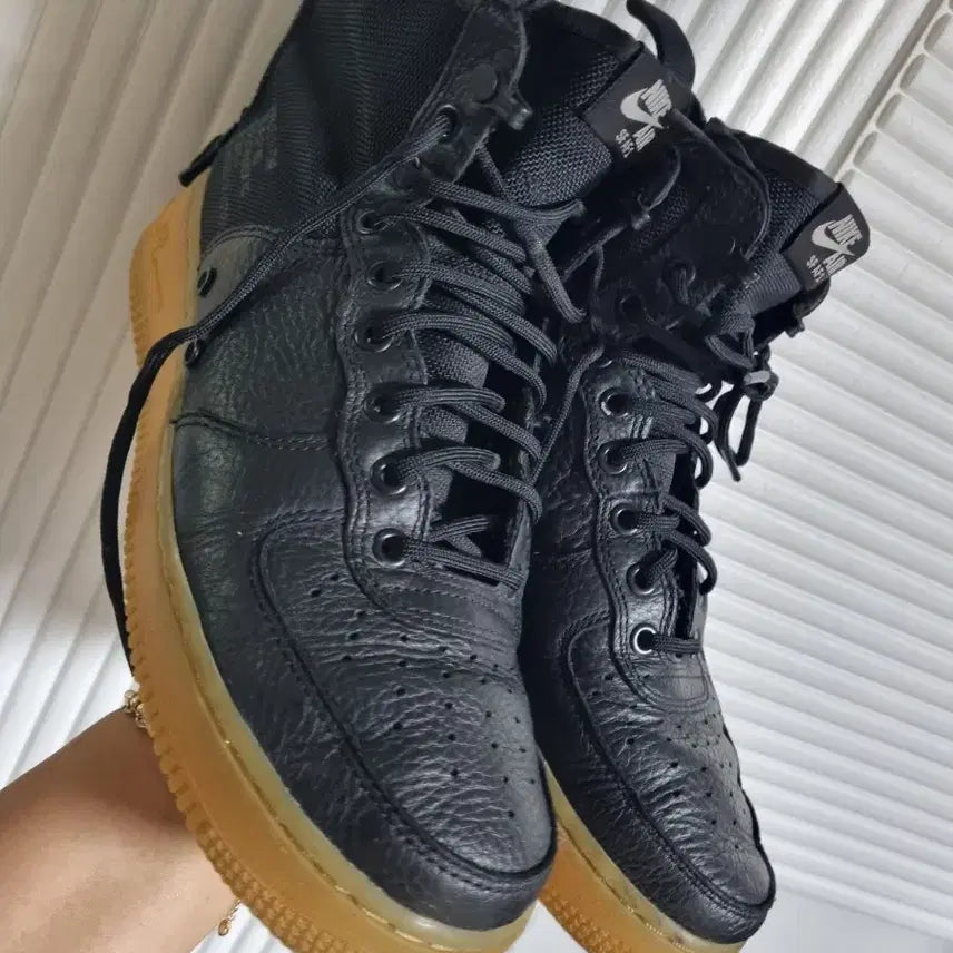 [BUNJANG] Nike High-Top Leather Shoes Black 265 / 나이키 하이탑 가죽 신발  블랙  265