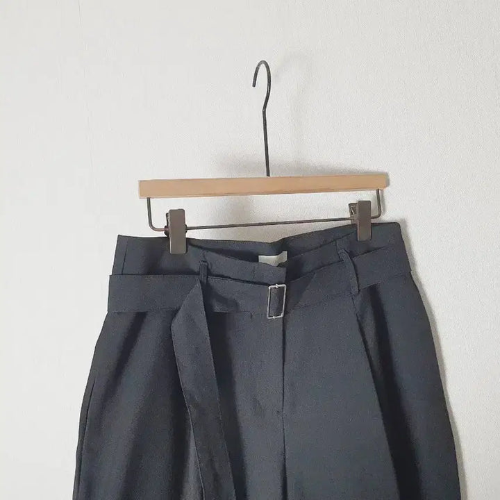 [BUNJANG] Buckle Pintuck Slacks / (새) 버클 핀턱 슬랙스 s.m