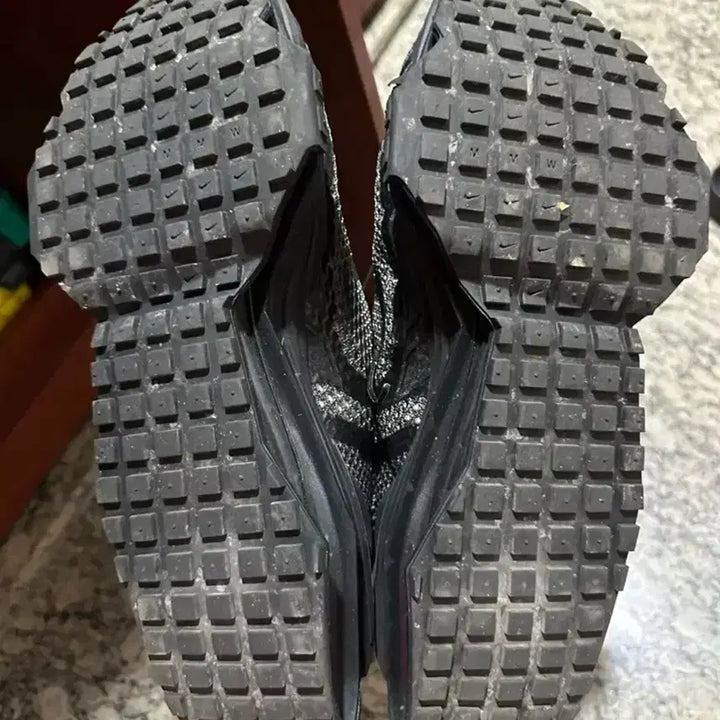[BUNJANG] Nike x Matthew Williams Zoom MMW 004 Triple Black / 나이키 MMW 매튜윌리엄스 줌 004 트리플블랙 270