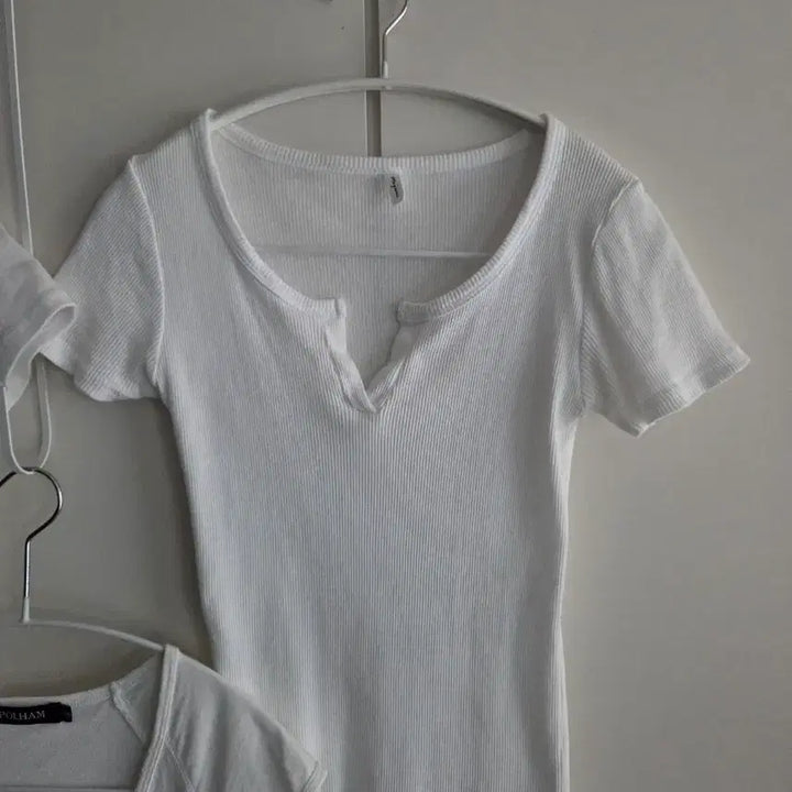 [BUNJANG] White Short Sleeve T-Shirt 3-Pack / 흰색 반팔 티셔츠 3장