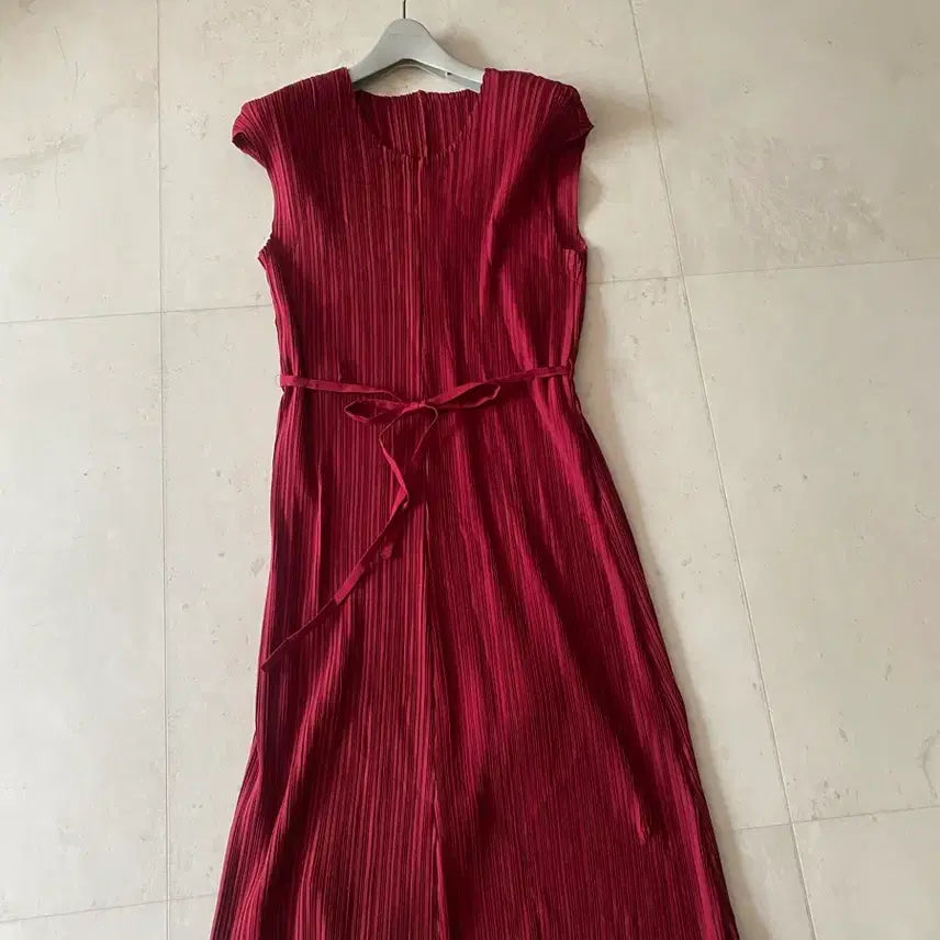 [BUNJANG] Pleated Summer Dress / 프리 77까지 수입 플리츠 여름 원피스 예뻐요 새옷상태