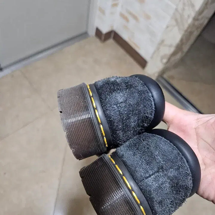 [BUNJANG] Dr. Martens Black Suede Shoes Size 42 / 닥터마틴 블랙 스웨이드 슈즈 42