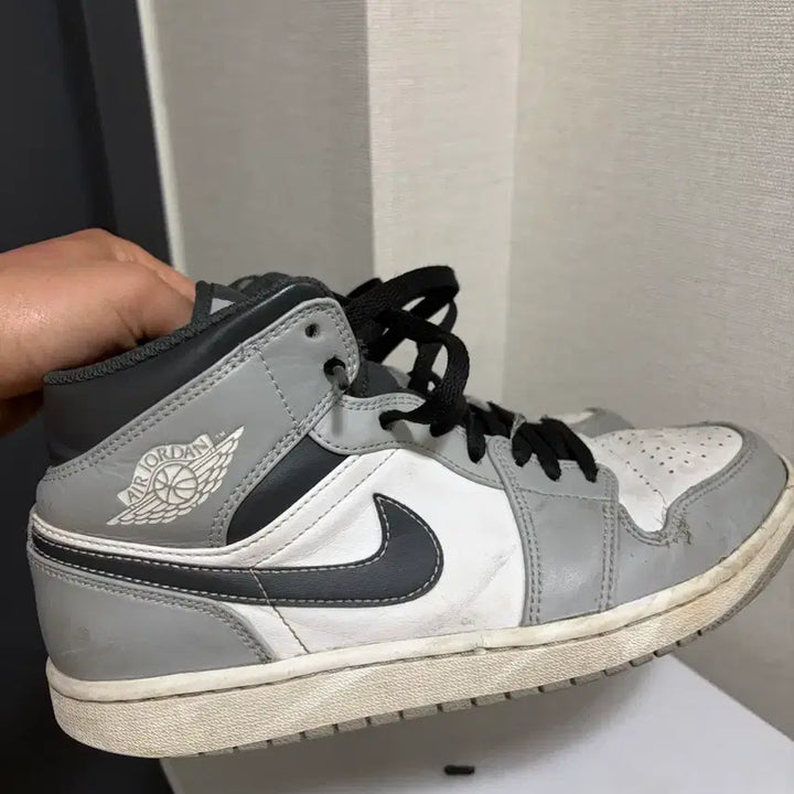 [BUNJANG] Nike Air Jordan 1 High Top Sneakers / 나이키 조던 하이