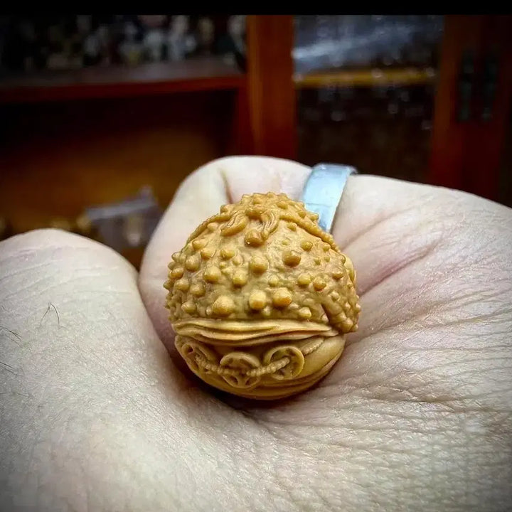 [BUNJANG] Walnut "Money-Bringing Golden Toad" Bead (Carved) / 호두(돈부르는 금두꺼비)금선 구슬 (조각제품) 16~18mm