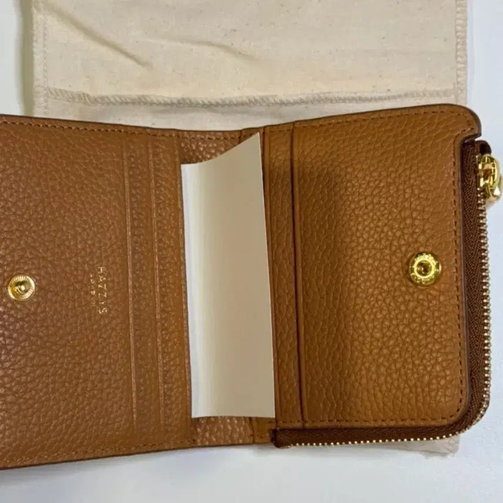 [BUNJANG] Hazzys Brown Bi-fold Wallet Leather / 헤지스 브라운 반지갑 (새상품)