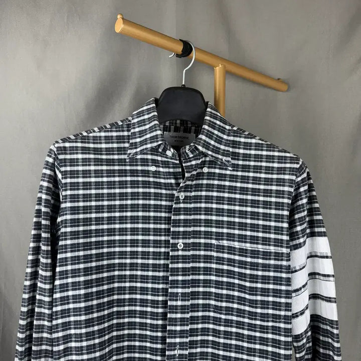 [BUNJANG] Thom Browne Diagonal Stripe Check Shirt / 1size ) 톰브라운 사선완장 체크셔츠