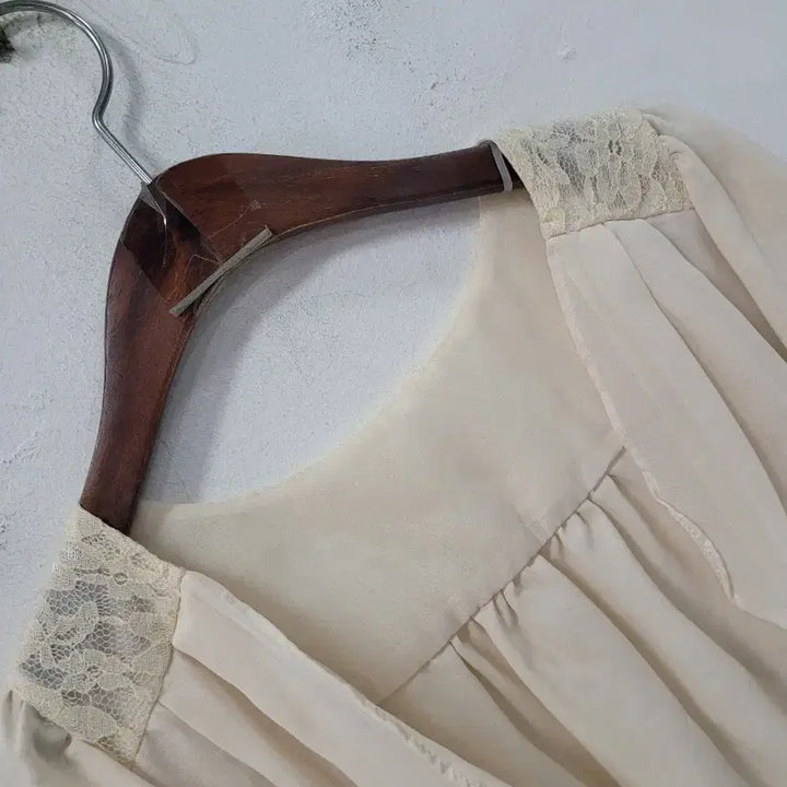 [BUNJANG] Ivory Lace Bolero Cardigan / 레이스 볼레로 가디건
