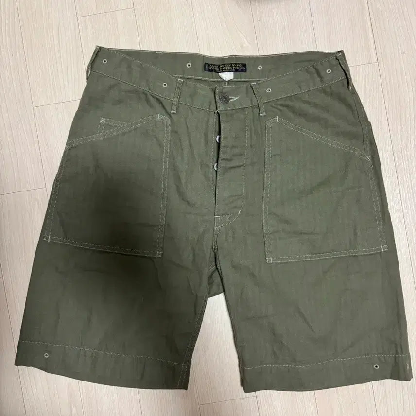 [BUNJANG] PHIGVEL MAKERS CO. Fatigue Shorts Khaki / PHIGVEL MAKERS CO퍼티그 카키 반바지