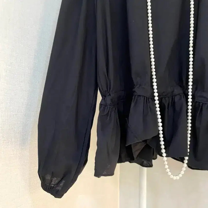 [BUNJANG] Cotton Frill Shirring Ribbon Long Sleeve Blouse / 블랙셔츠 면프릴 여름긴팔 셔링리본 블라우스