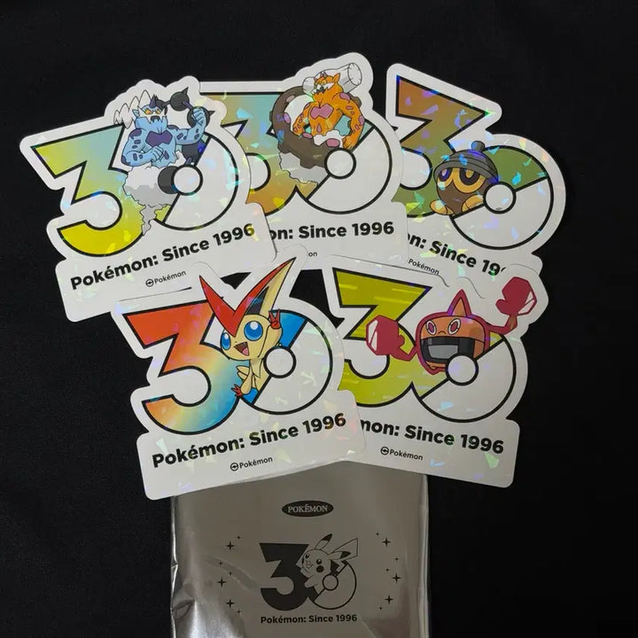 [BUNJANG] Pokemon 30th Anniversary Logo Stickers (Victini, Landorus, Thundurus, Rotom, etc.) / 냐오불 푸호꼬 파이숭이 슈쁘 포켓몬 30주년 팝업 로고스티커 스티커