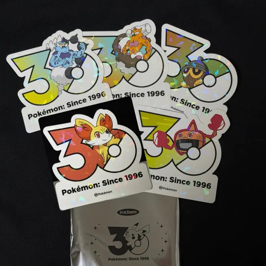 [BUNJANG] Pokemon 30th Anniversary Logo Stickers (Victini, Landorus, Thundurus, Rotom, etc.) / 냐오불 푸호꼬 파이숭이 슈쁘 포켓몬 30주년 팝업 로고스티커 스티커