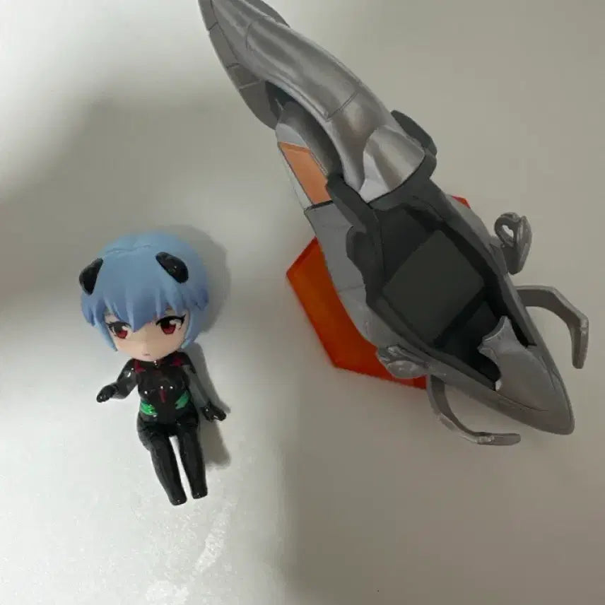 [BUNJANG] Pop Mart Evangelion Ayanami Rei Figure / 팝마트 에반게리온 아야나미 레이 피규어