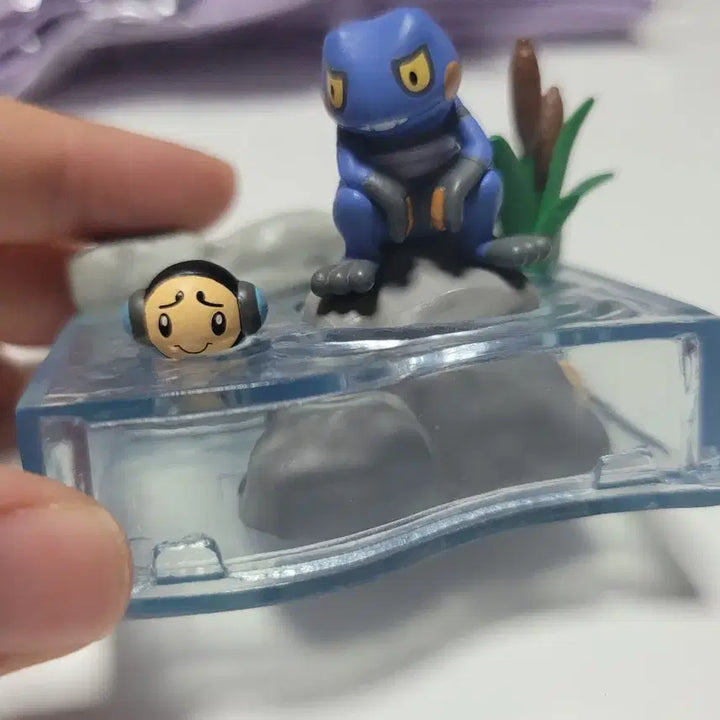 [BUNJANG] Pokemon Scraggy Figure - Riverside Rest / 포켓몬 삐딱구리 리멘트 피규어 강가에서의 휴식
